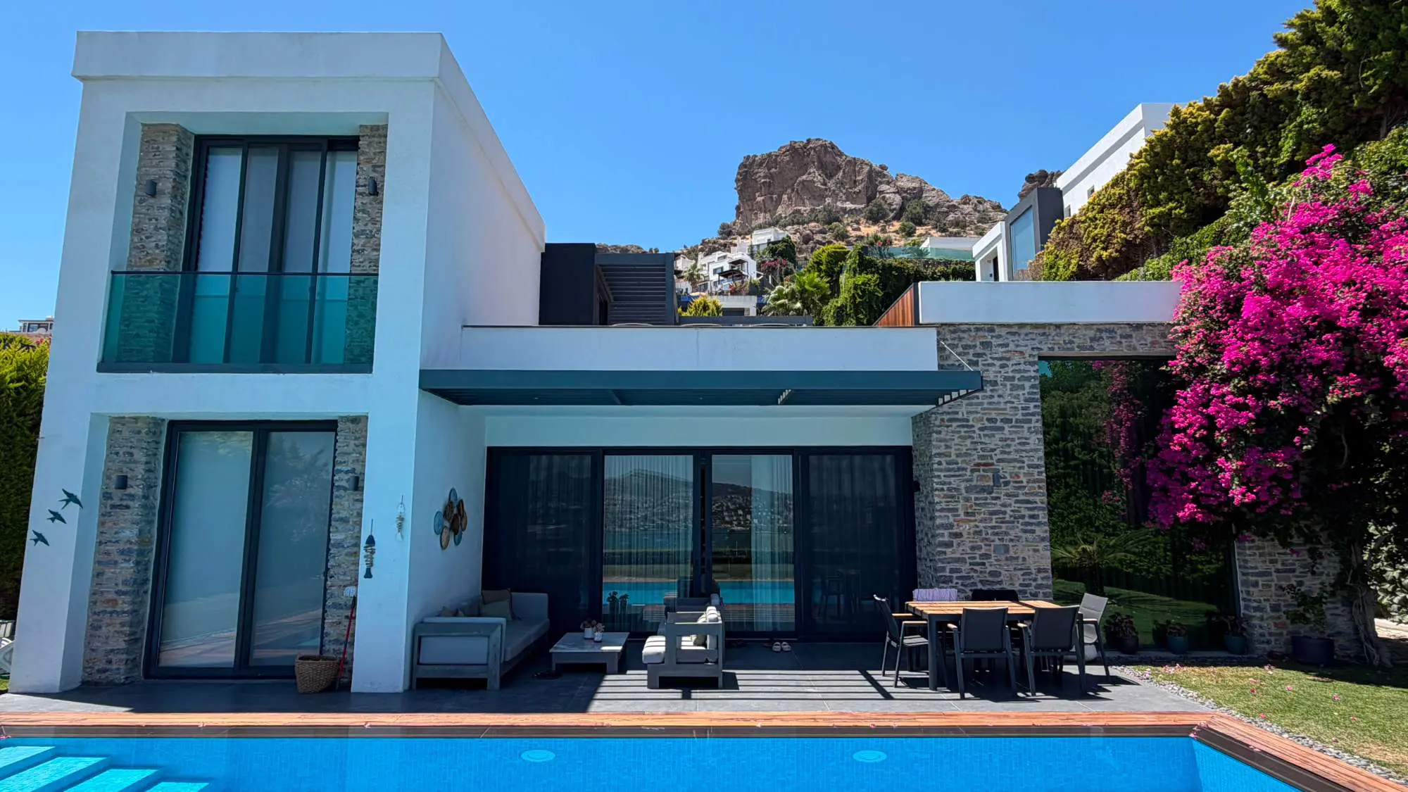 Maıson D'ela | Bodrum Gündoğan'da Özel Plaj Kullanım Hakkına Ve Özel Havuza Sahip Seçkin Villa — fotoğraf 2